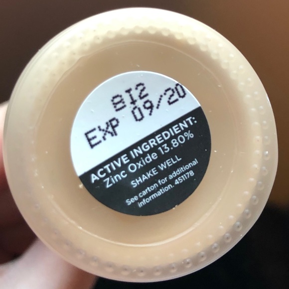 Perricone MD 2 oz Foundation Serum + Moisturizer - Picture 7 of 7